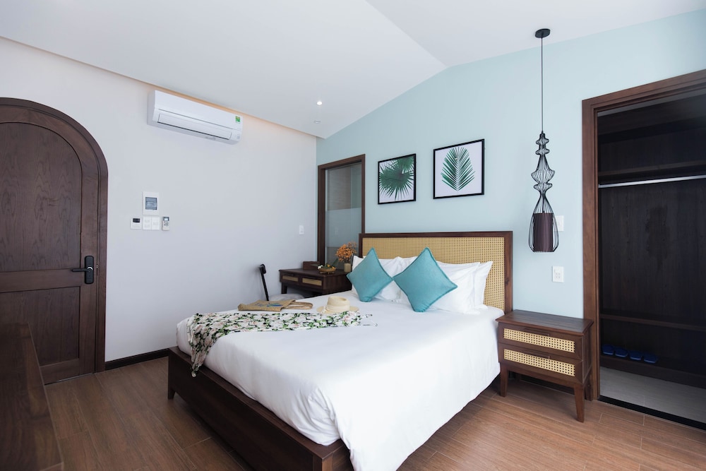 Superior Double Room, Balcony - Photo 6