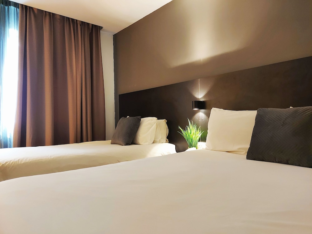 Triple Room Deluxe photo 2