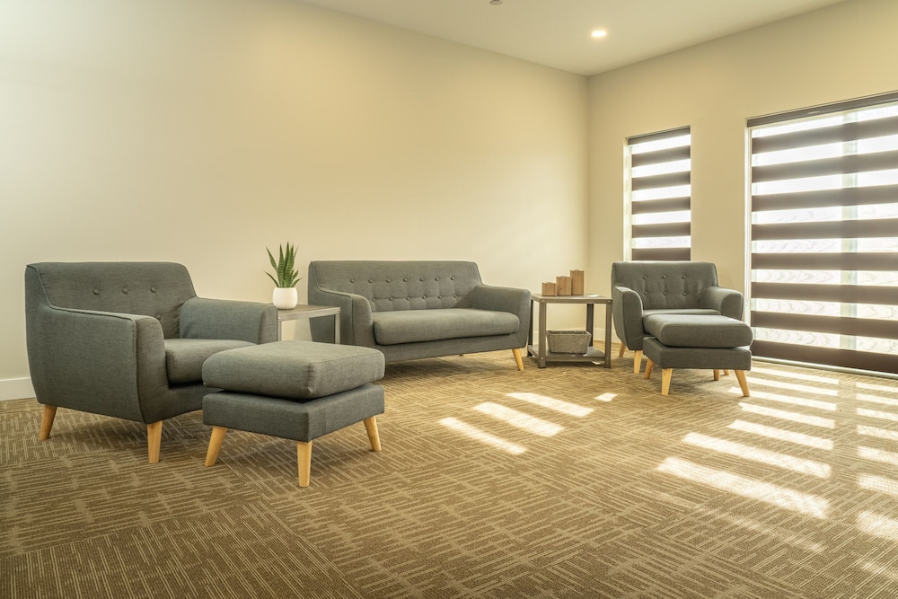 Suite, Multiple Beds, Non Smoking (Efficiency) - Photo 5