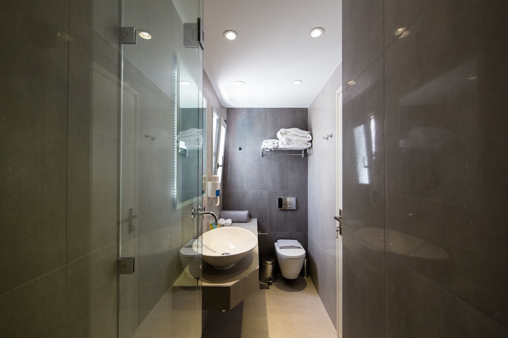 Superior Suite, 2 Bedrooms, Jetted Tub photo 3