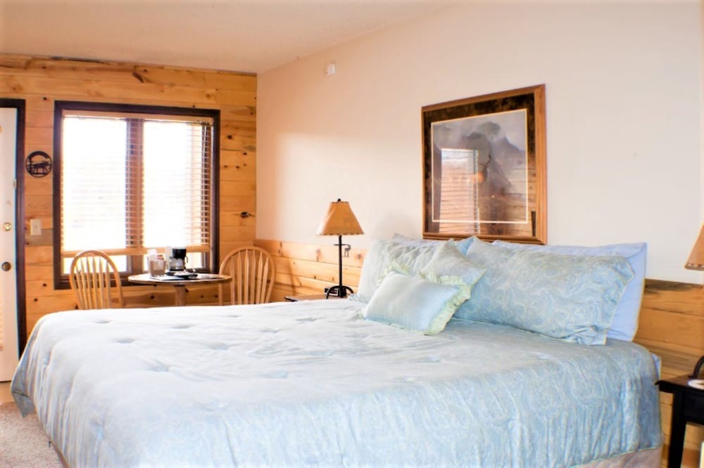 Loft (No Air Conditioning) - Photo 5