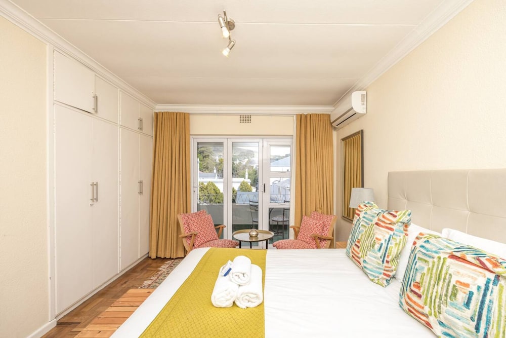Apartment (2 Bedrooms)