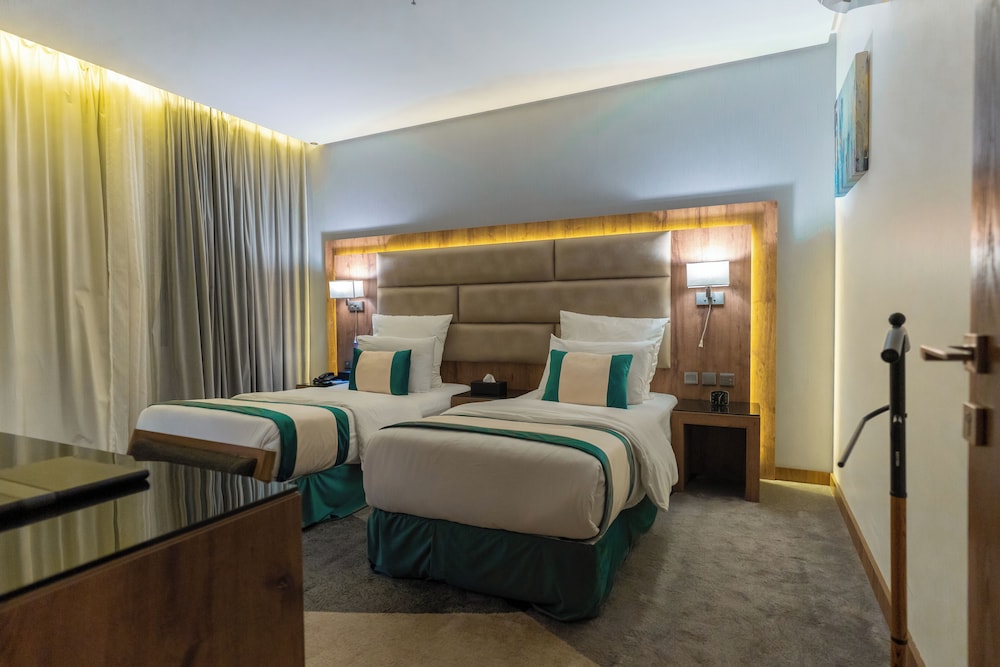 Twin Room, Multiple Beds