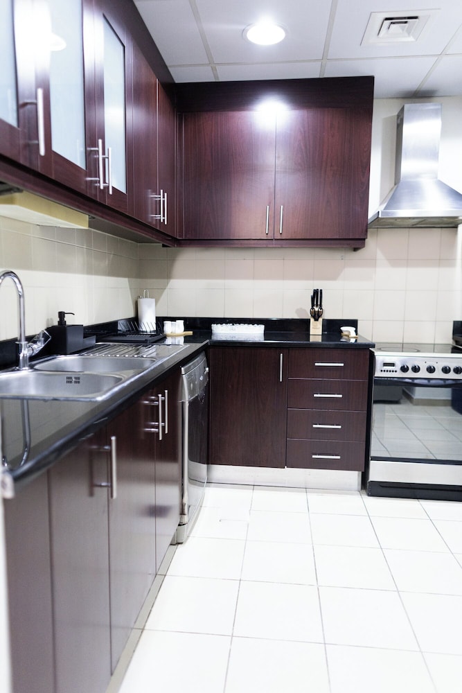 Deluxe Apartment, 2 Bedrooms, Balcony, Marina View photo 2