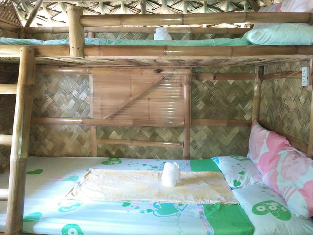 Cabana Fan, Shared Bathroom