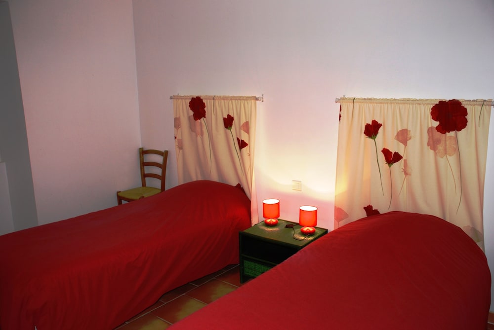 Traditional Suite, 2 Twin Beds photo 1