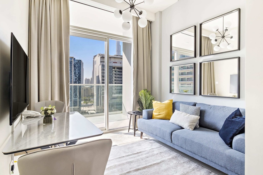 Vera Residences 1419 photo 1