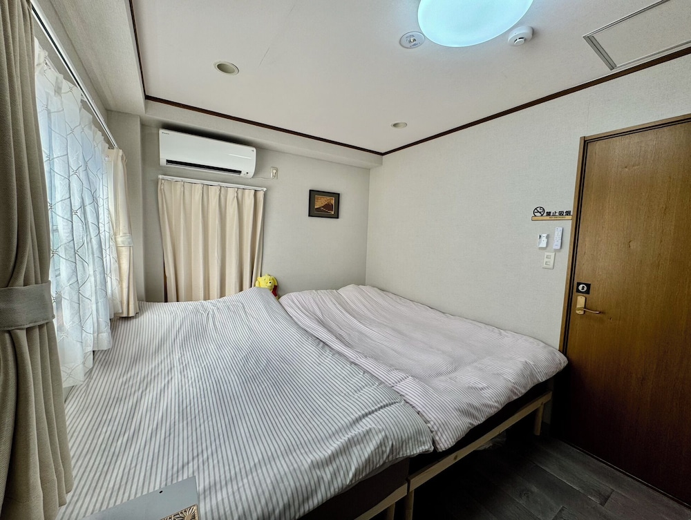 Basic Triple Room photo 3