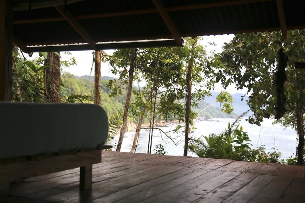 Panoramic Double Room, 1 Bedroom, Ensuite, Oceanfront photo 2