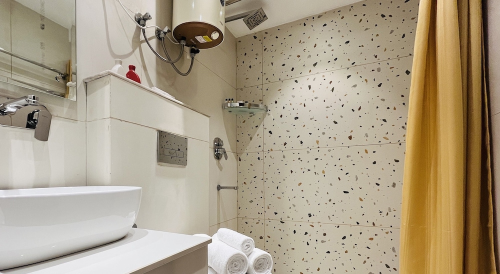 Deluxe Suite - Photo 2