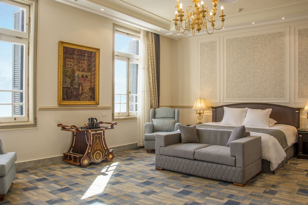 Royal Suite - Photo 1