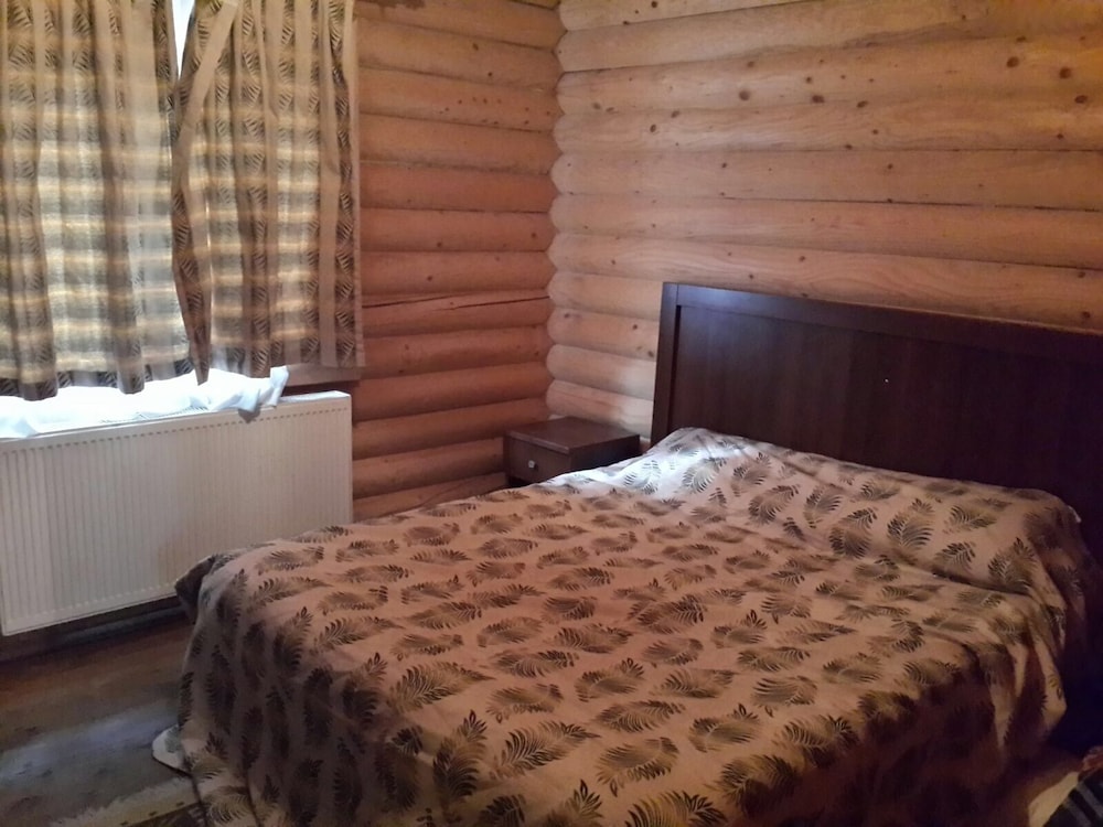 Elite Tree House photo 1
