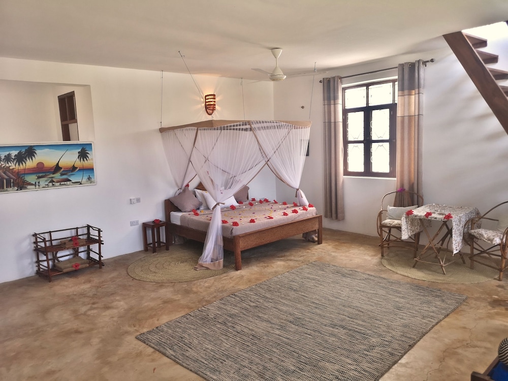 Superior Bungalow, Multiple Beds, Terrace, Pool View photo 1