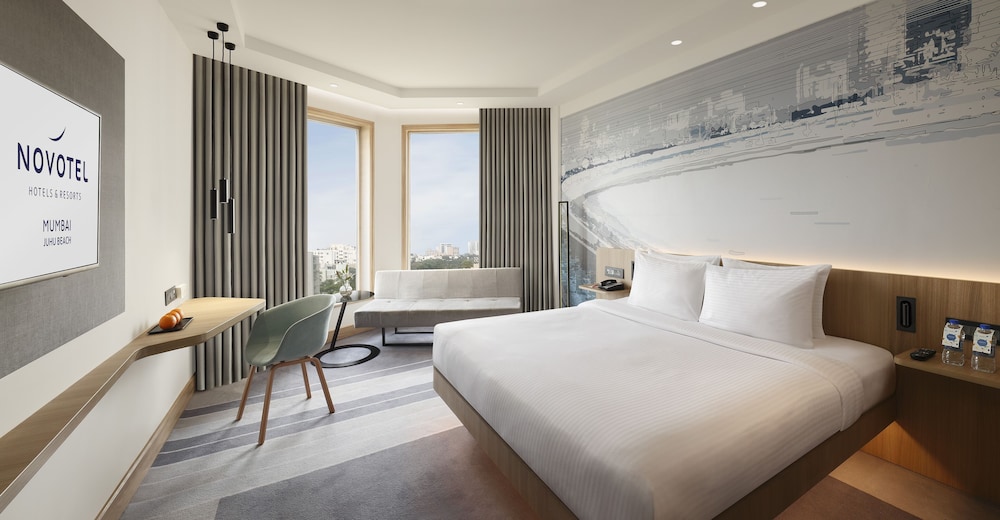 Superior Room, 1 King Bed, City View - Photo 1