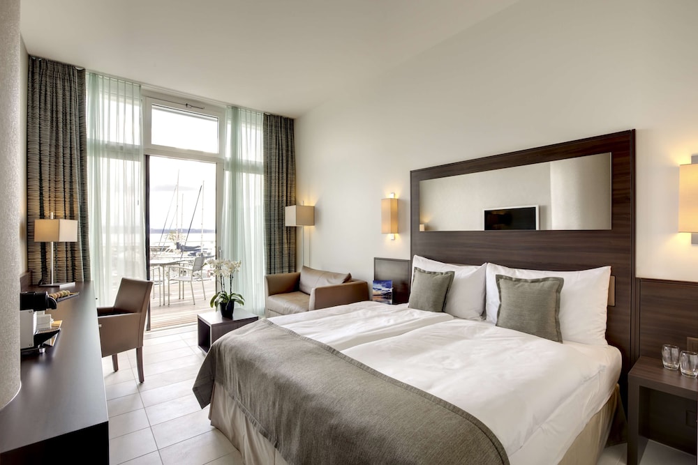 Room, 1 King Bed (Terrace)