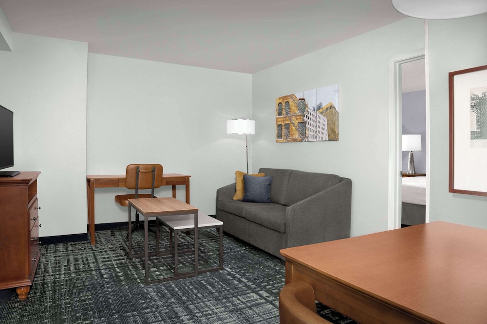 Suite, 2 Queen Beds, Accessible, Non Smoking (Mobility & Hearing, Roll-in Shower) - Photo 1