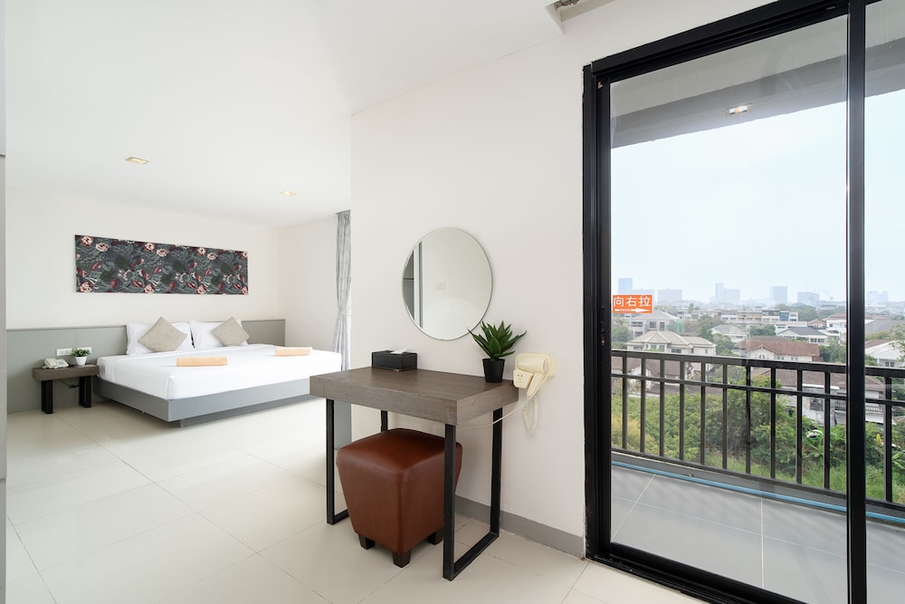 Deluxe Triple Room A photo 2