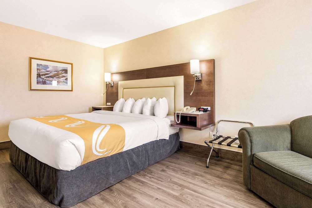 Business Room, 1 King Bed, Non Smoking - Photo 5