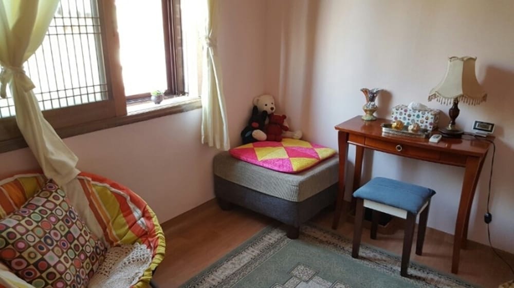 Basic Room, 1 Bedroom, Non Smoking, Kitchenette photo 1