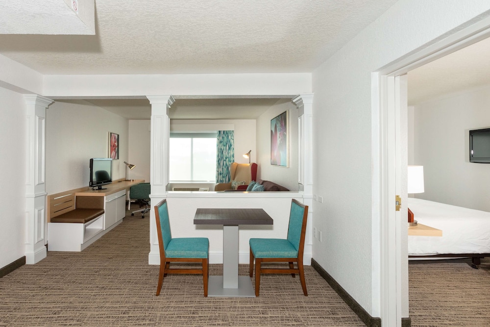 One Bedroom Suite, One King Bed - Photo 1