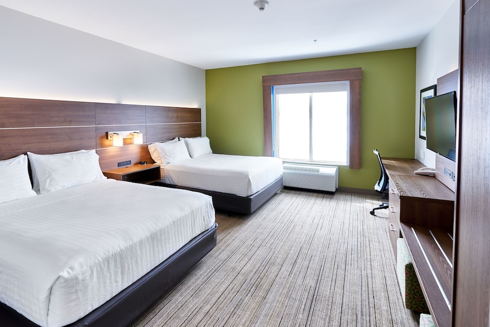 Standard Room, 2 Queen Beds, Accessible (Mobility, Accessible Tub) - Photo 2