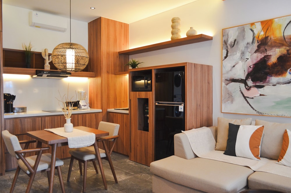 Comfort Studio, 1 King Bed, Kitchen
