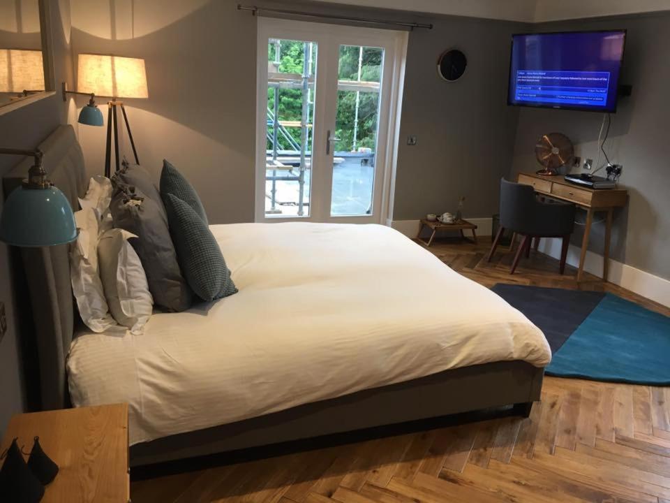 Junior Suite with Terrace - Photo 9