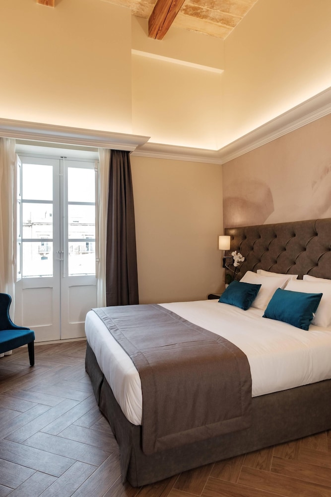 Presidential Double or Twin Room photo 3