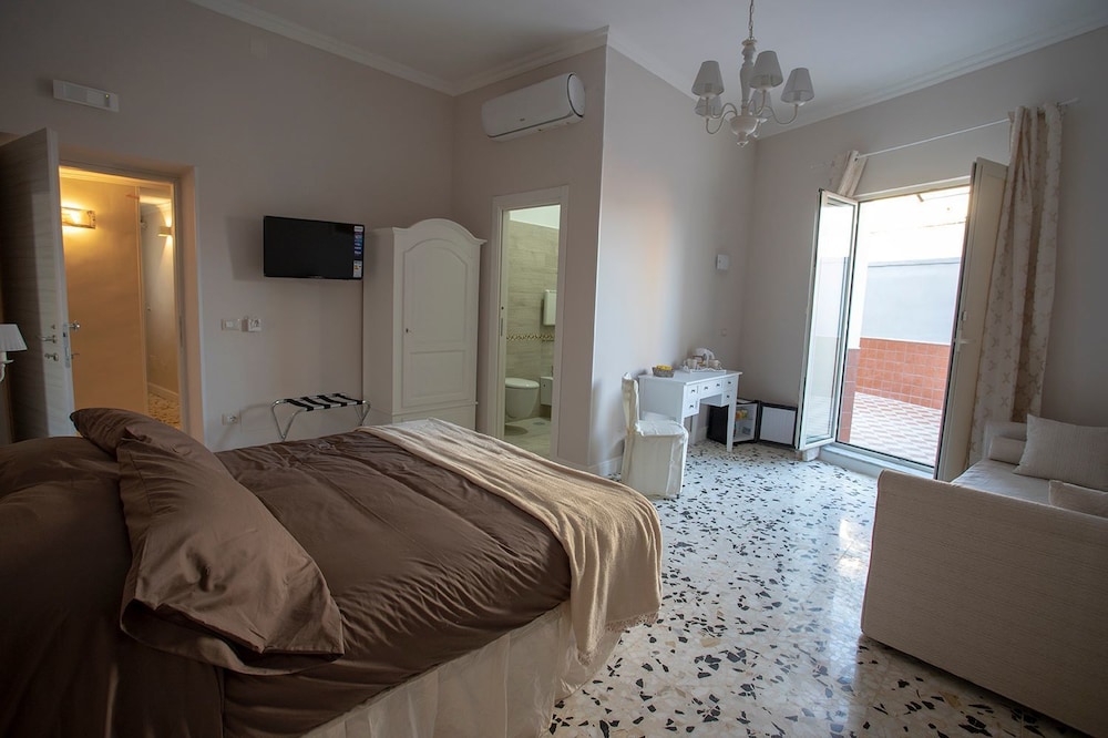Quadruple Room, Terrace