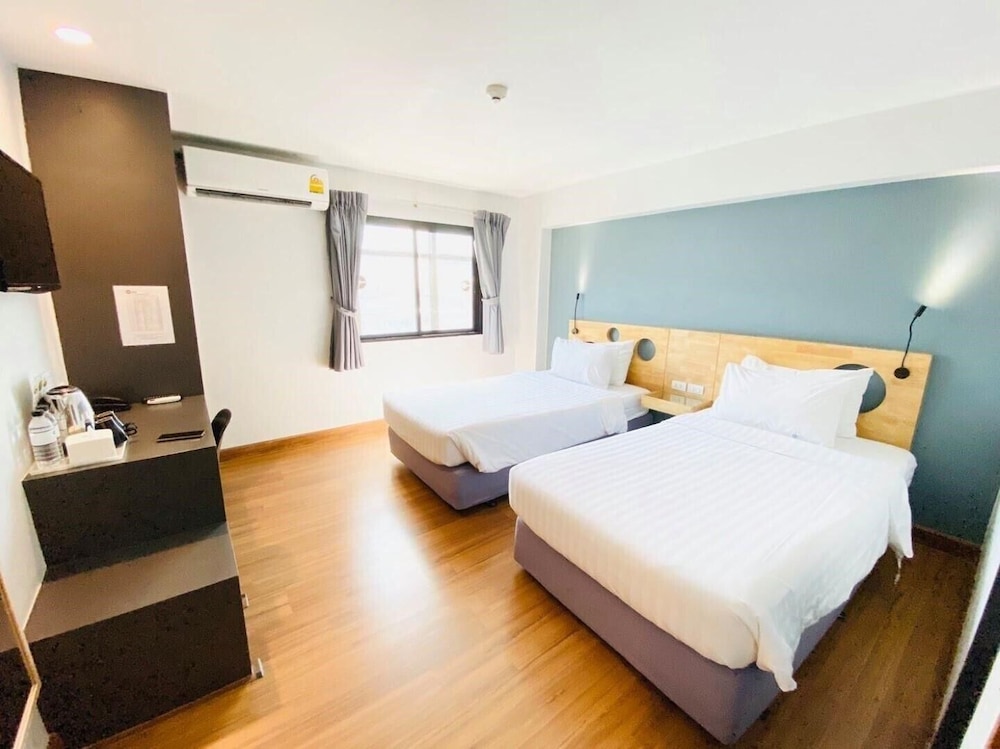 Standard Twin Room With Windows photo 1