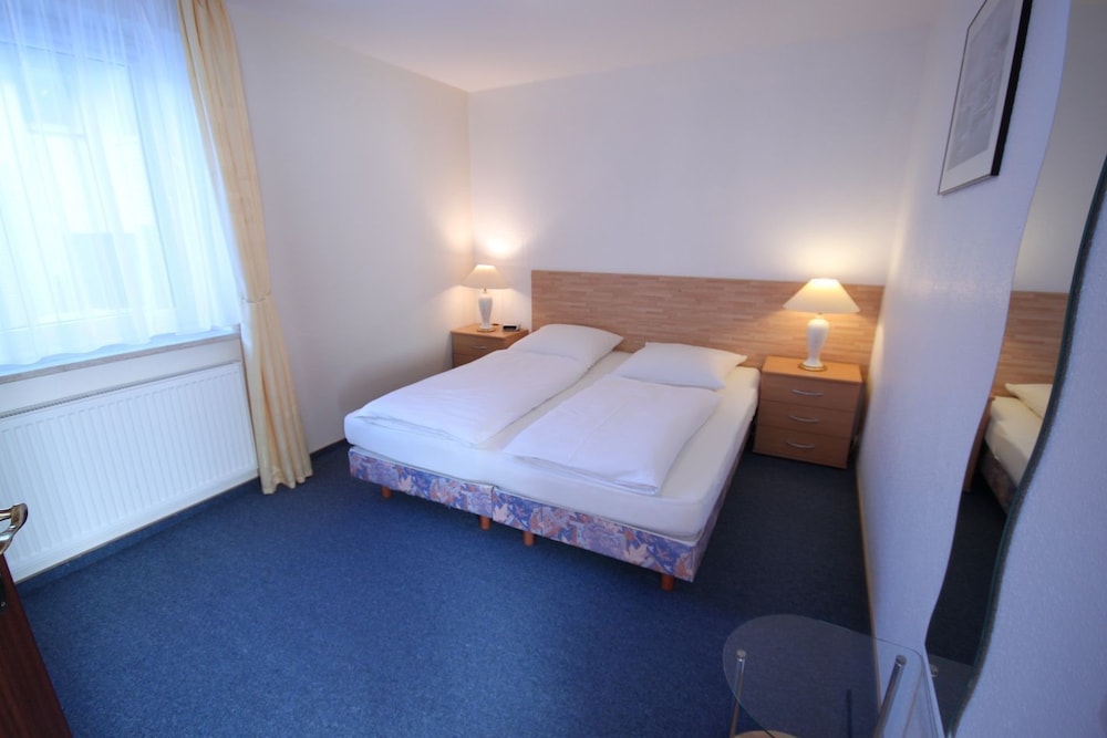 Quadruple Room - Photo 1