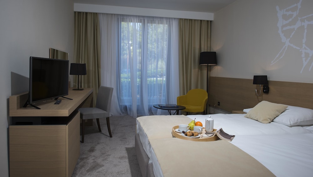 Standard Double Room - Photo 2