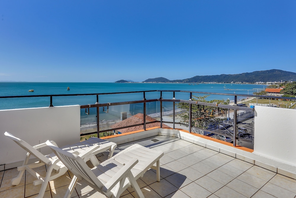 Cobertura Triplo Luxo Superior Com Vista Frontal do Mar photo 3