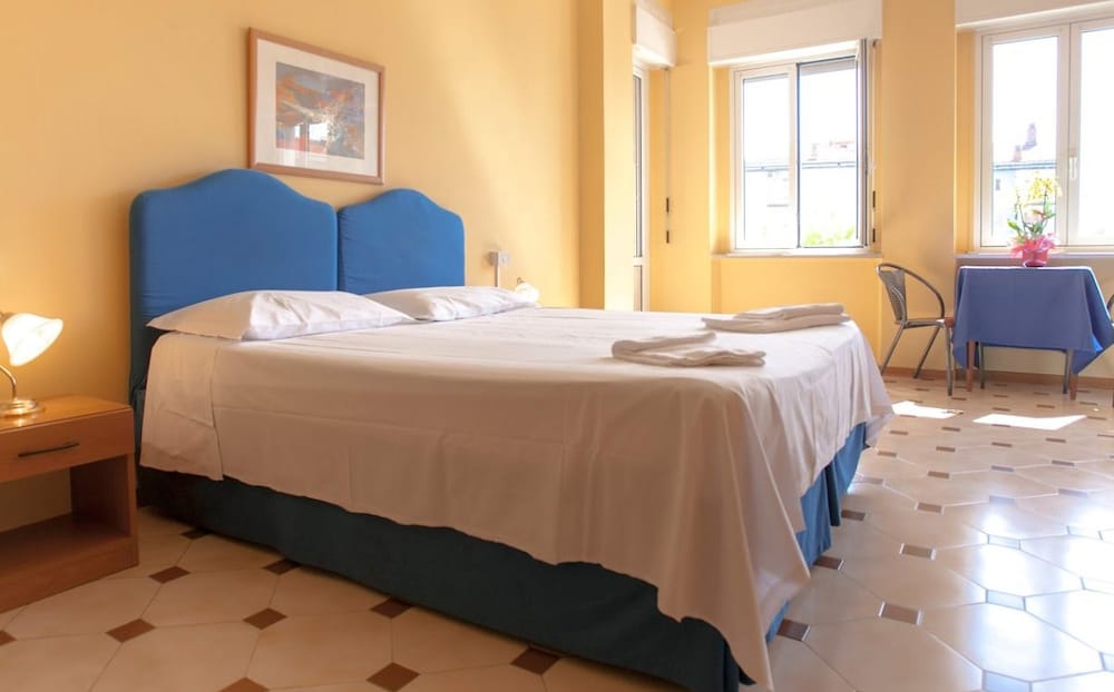 Quadruple Room, Private Bathroom (External)