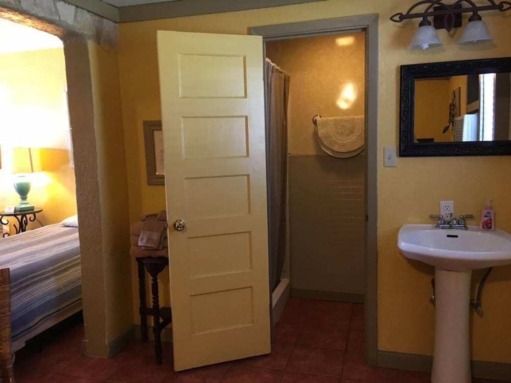 Room, Multiple Beds photo 3