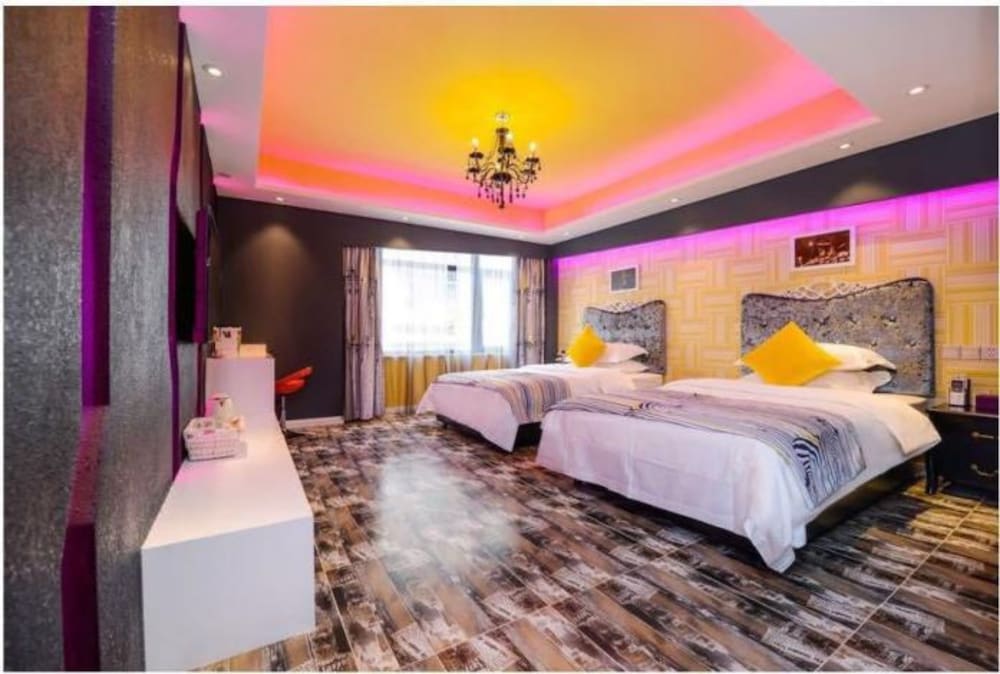 Superior Twin Room (Mainland Chinese Citizen Only)