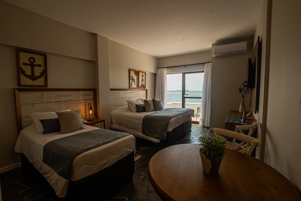 Deluxe Triple Room photo 3