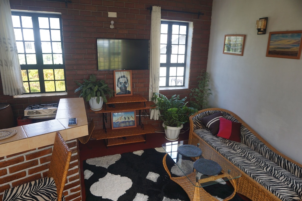 Family Apartment, Mountain View