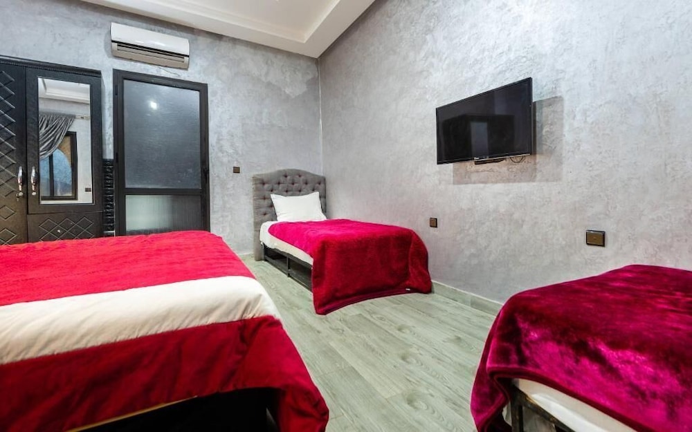 Deluxe Quadruple Room photo 2
