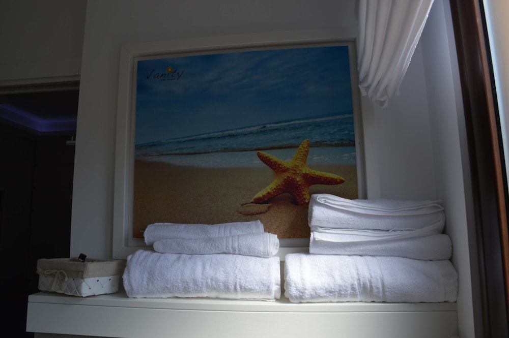 B&B Vanity, Bild 10