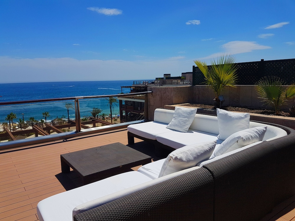 Junior Suite, Sea View (Deluxe) - Photo 11