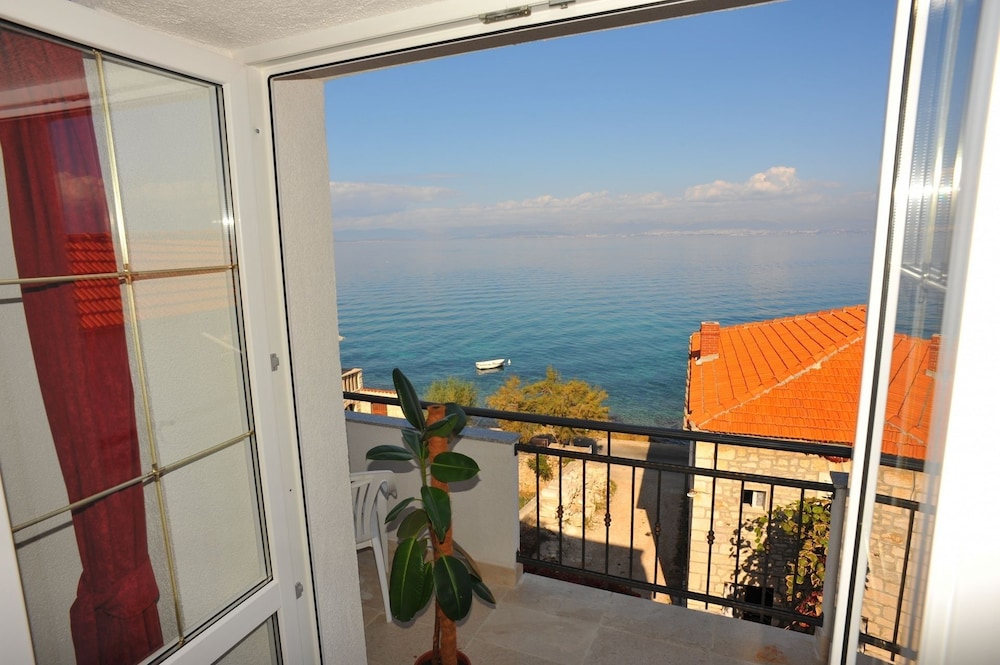 Apartment (Suzi - 10 m from sea - A1-Meri 1(4+1)) photo 2