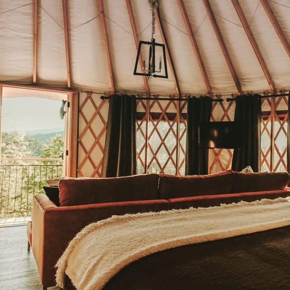 Premium Tent, Private Bathroom, Mountain View