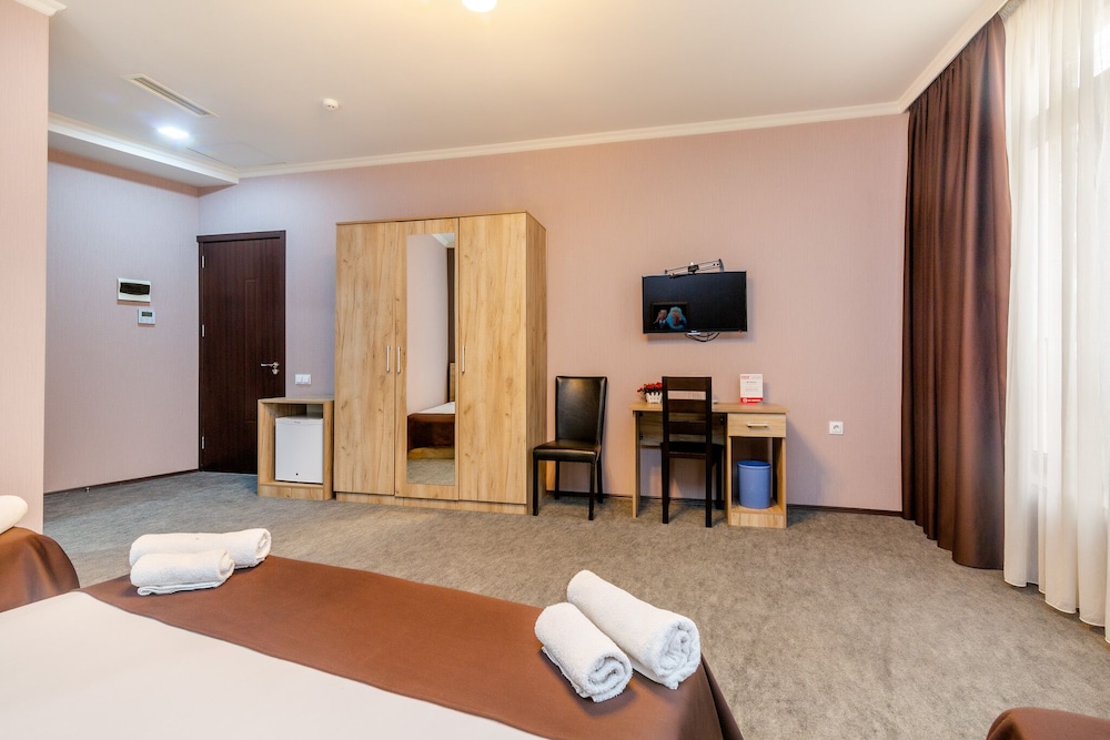 Deluxe Quadruple Room, City View photo 2