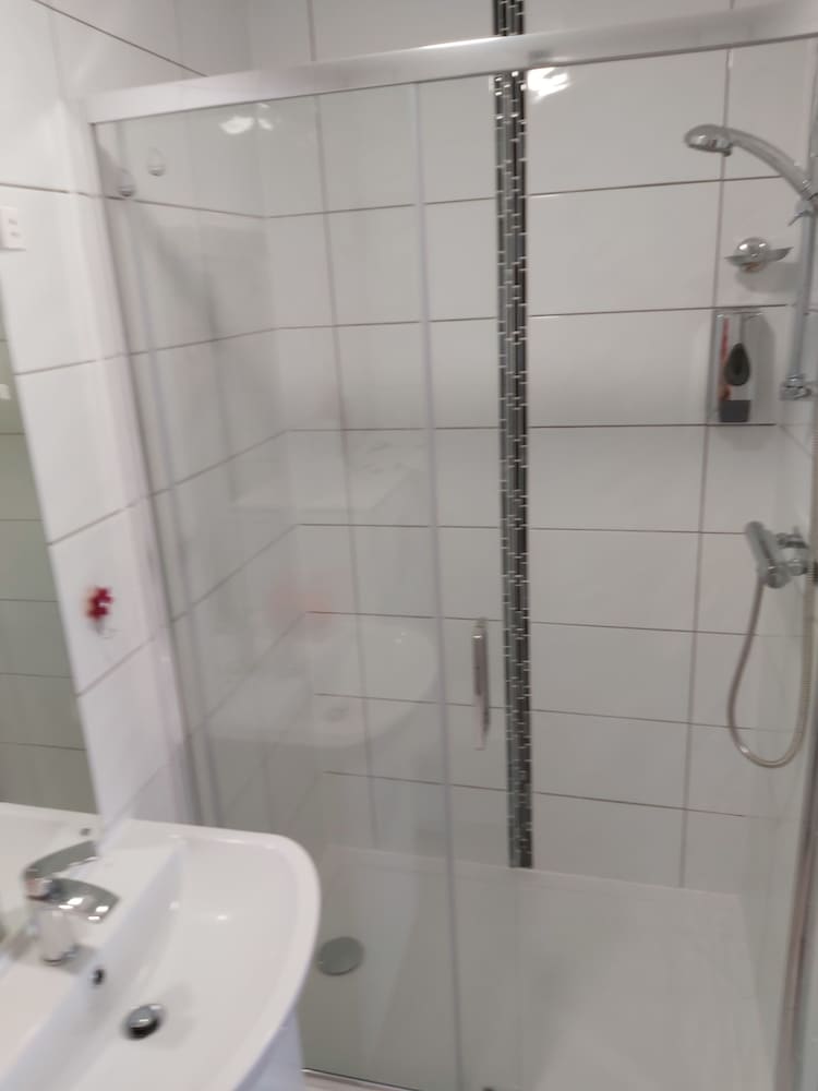 Standard Twin Room (Room 4) photo 2