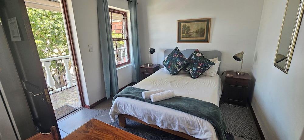 Standard Double Room, Balcony, Mountain View