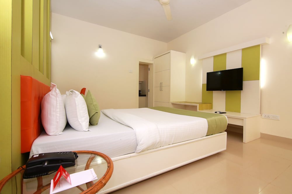 Panoramic Double Room, 1 King Bed photo 3