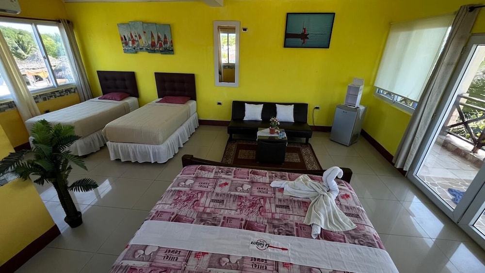 Superior Quadruple Room, Balcony, Sea View photo 3