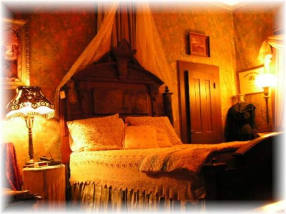 Elite Room, 1 Queen Bed, Private Bathroom, Garden View photo 1