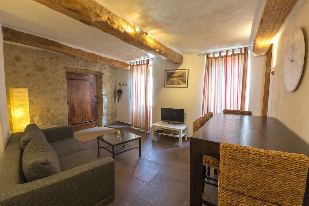 Exclusive Apartment, 2 Bedrooms, Non Smoking, Kitchen photo 1